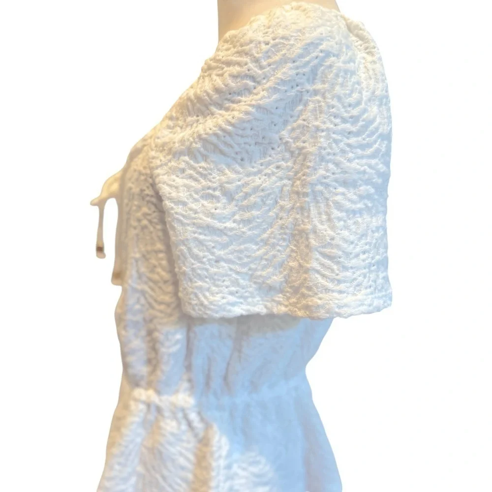 Michael Kors new White Textured Women's Top  stretchy, with beautiful fabric